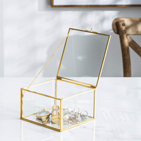 Boîte à bijoux hexagonale en verre de qualité supérieure au design moderne, cadre métallique finition or, fond miroir, organisateur de rangement décoratif