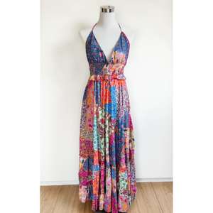 2025 último diseño bohemio Vintage Floral Club vestido Sexy suelto sin espalda con bordado de encaje al por mayor Logo colorido nuevo vestido - Product Image 1