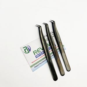 Pince à épiler professionnelle d'extension de cils en acier inoxydable au plasma noir de marque privée Volume de botte individuelle 65 degrés personnalisé - Product Image 1