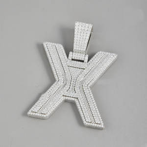 Colgante de moissanita de claridad VVS diamante cultivado en laboratorio de moda tendencia Plata de Ley 925 elegante para hombre regalo de Hip Hop dorado - Product Image 4