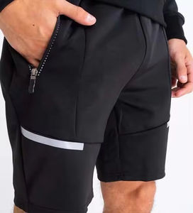 Nouveau sweat à capuche inspiré du streetwear pour hommes OEM avec ensemble short décontracté idéal pour les sports de plein air et les ensembles de sweat à capuche et de shorts à usage décontracté - Product Image 5
