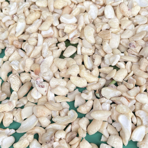 เม็ดมะม่วงหิมพานต์ W320เม็ดมะม่วงหิมพานต์จากเวียดนามส่งออกไปยังดูไบตะวันออกกลางดูไบ - Product Image 1