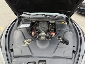 CLEAN 2011 Mas-e-r-a-ti Gran_Turismo Descapotable - Product Image 5