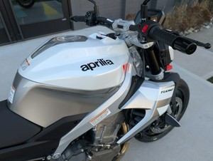 Moto de tourisme <span class=keywords><strong>sportive</strong></span> <span class=keywords><strong>Aprilia</strong></span> Tuono 457 2026 avec garantie, vitesse maximale >80 km/h - Achetez ici - Product Image 5