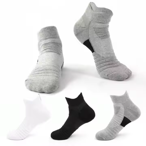 Chaussettes athlétiques antidérapantes en polyester/coton Chaussettes pour hommes Chaussettes pour le corps Vente en gros Chaussettes tricotées quotidiennes Chaussettes blanches pour femmes Chaussettes athlétiques - Product Image 4
