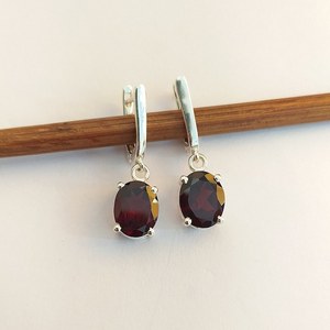 Boucles d'oreilles vintage en grenat, argent sterling 925 plaqué or, fabrication artisanale, bijoux élégants, cadeau pour femmes et filles, tendance - Product Image 4