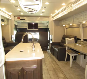 Autocaravana Usada 2025 2024 2023 Fleetwood Discovery LXE 36HQ, Autocaravanas, Remolques de Viaje - Product Image 6