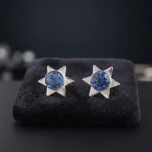 Pendientes de Tanzanita Azul Elegantes Hechos a Mano por Diseñadores en Plata de Ley 925 para Mujeres y Niñas - Product Image 1