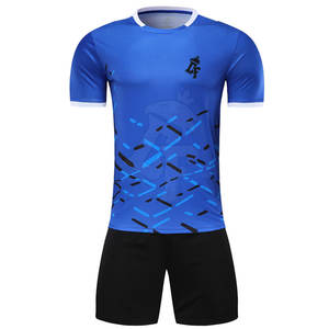 Uniforme léger du football de sublimation ouvré pour la respirabilité et l'usage durable parfait pour des joueurs de tous les âges - Product Image 2