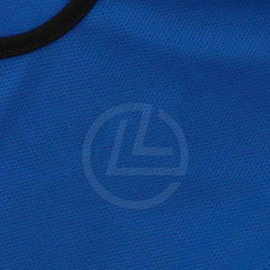 Chaleco de entrenamiento transpirable ligero de secado rápido de alta visibilidad para hombres con diseño de lado abierto Chaleco de práctica de fútbol personalizable - Product Image 4