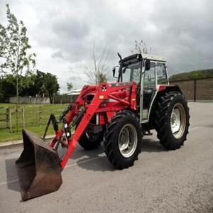 Achetez des tracteurs agricoles Massey Ferguson MF390 d'occasion, en bon état, 85 CV, 4 roues motrices, avec pompe moteur, à bas prix, le meilleur rapport qualité-prix - Product Image 2
