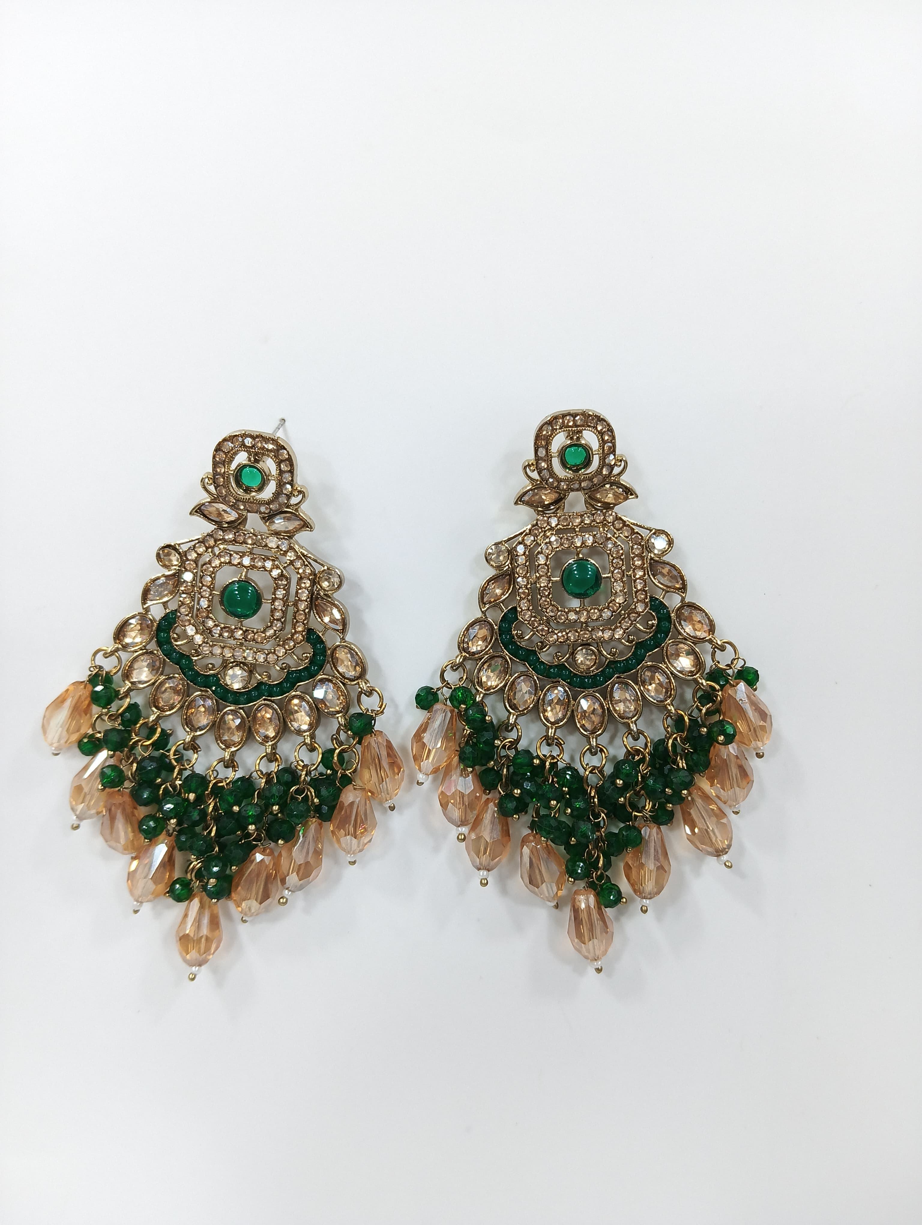 สีเขียว