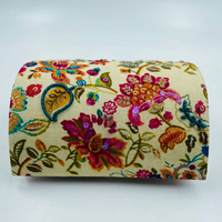 YASHVI EXPORTS YE1225 Boîte de rangement pour bijoux en forme de dôme personnalisée, tissu en coton, design perlé, couleur et logo personnalisés, porte-bague