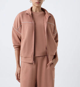 Conjunto Deportivo Personalizado al por Mayor para Mujer, Sudadera con Capucha y Cremallera y Pantalones Deportivos, Elegante Conjunto de Dos Piezas Cálido para Otoño e Invierno - Product Image 5