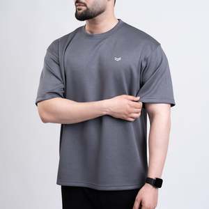 เสื้อยืดเจอร์ซีย์ผู้ชายดีไซน์ใหม่ ระบายอากาศได้ดี รับผลิตแบบ OEM/ODM - Product Image 3