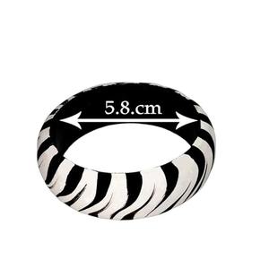 กำไลเรซิ่นดีไซน์แฟชั่น-JH-624งานฝีมือรูปดอกไม้ทรงกลมขนาดใหญ่เรียบของผู้หญิงแนววินเทจเทรนด์ล่าสุด - Product Image 5