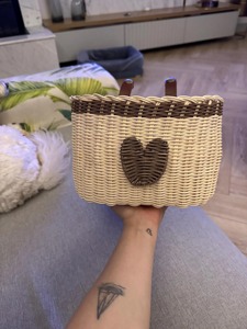 Cesta de Ratán Hecha a Mano con Correas de Cuero, Cestas de Almacenamiento Hechas a Mano, Ratán Natural, Modernas y Multifuncionales, Hechas en Vietnam - Product Image 2