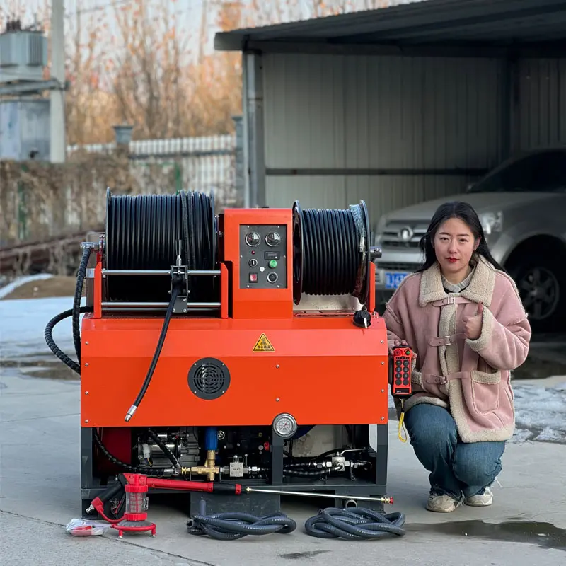 La dernière machine de nettoyage à haute pression d'Amjet avec un réservoir d'eau de 500 litres et un système de chauffage machine de nettoyage d'eau chaude d'égout