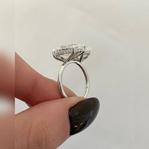 Anillo de Compromiso de Dos Piedras en Oro Platino, Plata, 10K, 14K, 18K con Engaste de Diamante Corte Pera, Proveedor y Fabricante Mayorista - Product Image 2