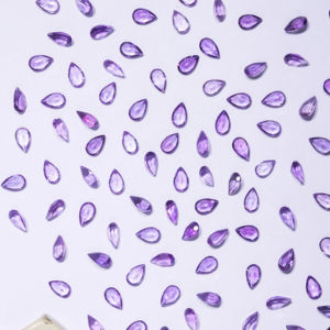 พลอยควอตซ์ทรงลูกแพร์ทรงหลวม4X3มม. พลอยอเมทิสต์บราซิลเลี่ยนธรรมชาติคุณภาพ AAA - Product Image 1