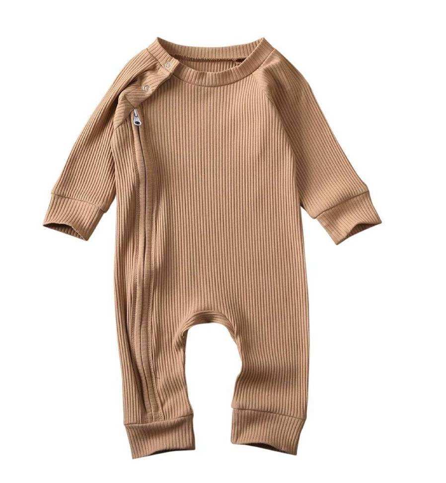 สีน้ำตาล