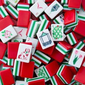 Mahjong americano de acrílico de 4 capas, color rojo intenso, 160 fichas, nuevo, superventas transfronterizo - Product Image 1
