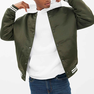 Couleur pleine broderie personnalisée Logo hommes coupe-vent Bomber veste grande taille 100% polyester imperméable Bomber soie veste pour hommes - Product Image 6