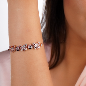 Silverings Pulsera de Plata de Ley 925 con Dijes de Mariposa y Circonita de la Suerte - Product Image 1