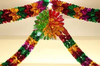Guirlande Métallique Colorée en Feuille Métallisée à Suspendre au Plafond pour Décoration de Fête de Noël, Centre Commercial, Supermarché, Festival
