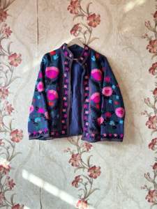 Chaqueta corta de invierno de estilo bohemio de otoño para mujer, Algodón hecho a mano, bordado Suzani, acolchado, tejido procesado de alta calidad - Product Image 2