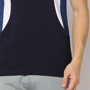 New Trend Outfit Factory Outlet Camiseta de ajuste regular para hombre Material de algodón Camiseta ligera transpirable para hombre Servicio OEM - Product Image 5