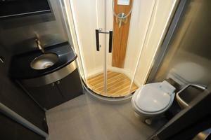 Nuevo 2025 A-i-r-s-t-r-e-a-m RV A-t-l-a-s MURPHY SUITEB: El Mejor Rendimiento de Alojamiento Disponible a la Venta - Product Image 5