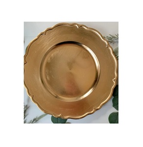 Nouveau design classique sous-plaque dorée pièce unique avec un design et un matériau extra premium à des prix très avantageux - Product Image 1