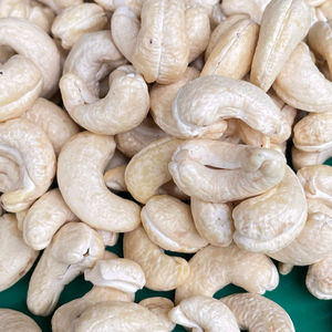 เม็ดมะม่วงหิมพานต์ดิบ W180เม็ดมะม่วงหิมพานต์ W240ขายส่งส่งออกไปยังเอเชีย, อียูตะวันออกกลางจากซานติโก - Product Image 1