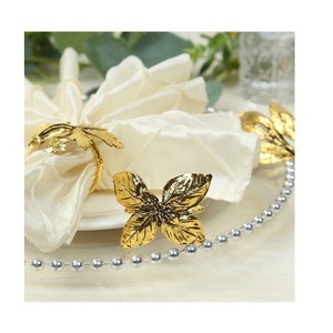 Ronds de serviette vintage en métal doré et ivoire, porte-serviettes sculptés dorés et ivoire pour mariage et occasions spéciales - Product Image 4