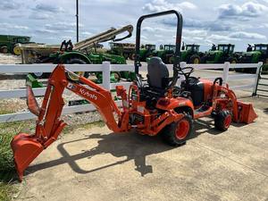 Chargeuse-pelleteuse compacte Kubota BX23S à succès – Composants essentiels du moteur et roulement Moog pour une efficacité optimale - Product Image 5