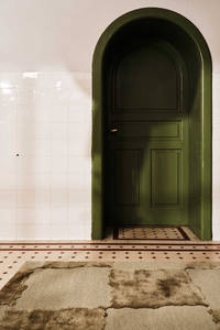 Arwen Moss Diseño de tablero de ajedrez moderno con textura lujosa Contraste tonal para una durabilidad atemporal - Product Image 5