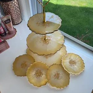 Soporte para tarta de resina hecho a mano, exhibición duradera y elegante para servir todos los días, soporte único para tarta de resina al precio más bajo - Product Image 1