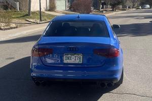 Audi S4 Nogaro Blue Edition 2015 usado en buen estado - Product Image 2
