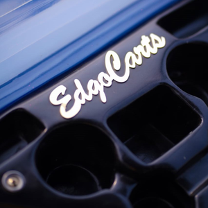 Carro de golf EV de 2 asientos de alto rendimiento | Paseo cómodo con ruedas de aleación - Product Image 3