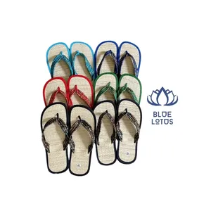 Sandal lamun fantastis dari Lotus Biru; Dibuat di Vietnam, sepatu ini cukup populer dan harga terjangkau untuk penggunaan hotel