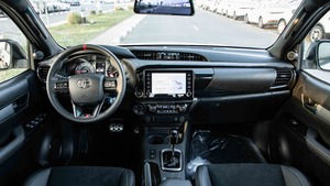 NUOVO 2026 HI LUX GR SPORT 4X4 Pickup Doppia Cabina 4.0L Turbo Benzina Basso Chilometraggio Pronto per la Spedizione LHD RHD Pronto per l'Esportazione - Product Image 4