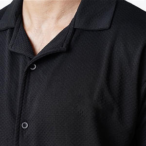 Ensemble décontracté deux pièces noir élégant : chemise à col cubain et pantalon de jogging droit assorti – Survêtement homme de qualité supérieure - Product Image 5