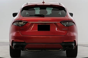 2022 pour Levante Trofeo, transmission automatique, conduite à gauche, transmission intégrale, sièges en cuir, taille des pneus R18, caméra arrière, autonomie 601-700 km, 90-110 kWh - Product Image 4