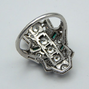แหวนทองคำขาว2.75ct และมรกตประดับพลอยเทียมชุบทองโรเดียมสำหรับงานแต่งงาน - Product Image 3
