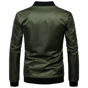 2023 nueva ropa de primavera y otoño para mujer, abrigo pequeño ajustado corto de cuero PU para mujer, ropa de motocicleta, chaquetas de cuero de imitación - Product Image 2