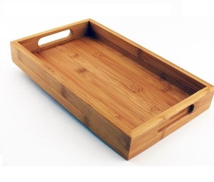 Plateau de service rectangulaire fait main avec poignées taille personnalisée et couleur naturelle pour décor de table d'anniversaire en bois - Product Image 3