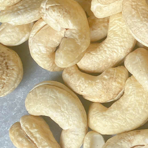 Noyau de noix de cajou Offre Spéciale W320 noix de cajou crues biologiques Santigo Viet Nam prix raisonnable - Product Image 1