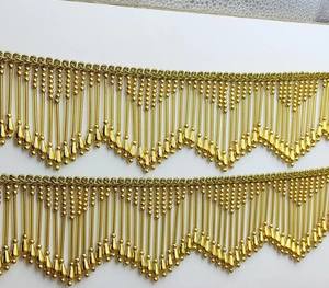 Garniture à franges longues et à pampilles - Product Image 1