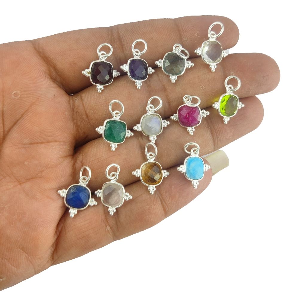 เช่นเดียวกับภาพ